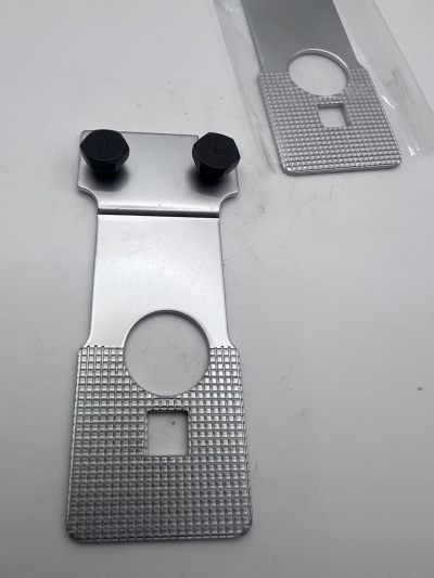 POSE BOUTON PLAQUE AGUILLE GRQND BOUTON AVEC VIS