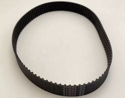 COURROIE MACHINE BORDEUSE 210XL